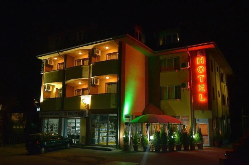 Hotel Pilevski Благоэвгард Экстерьер фото