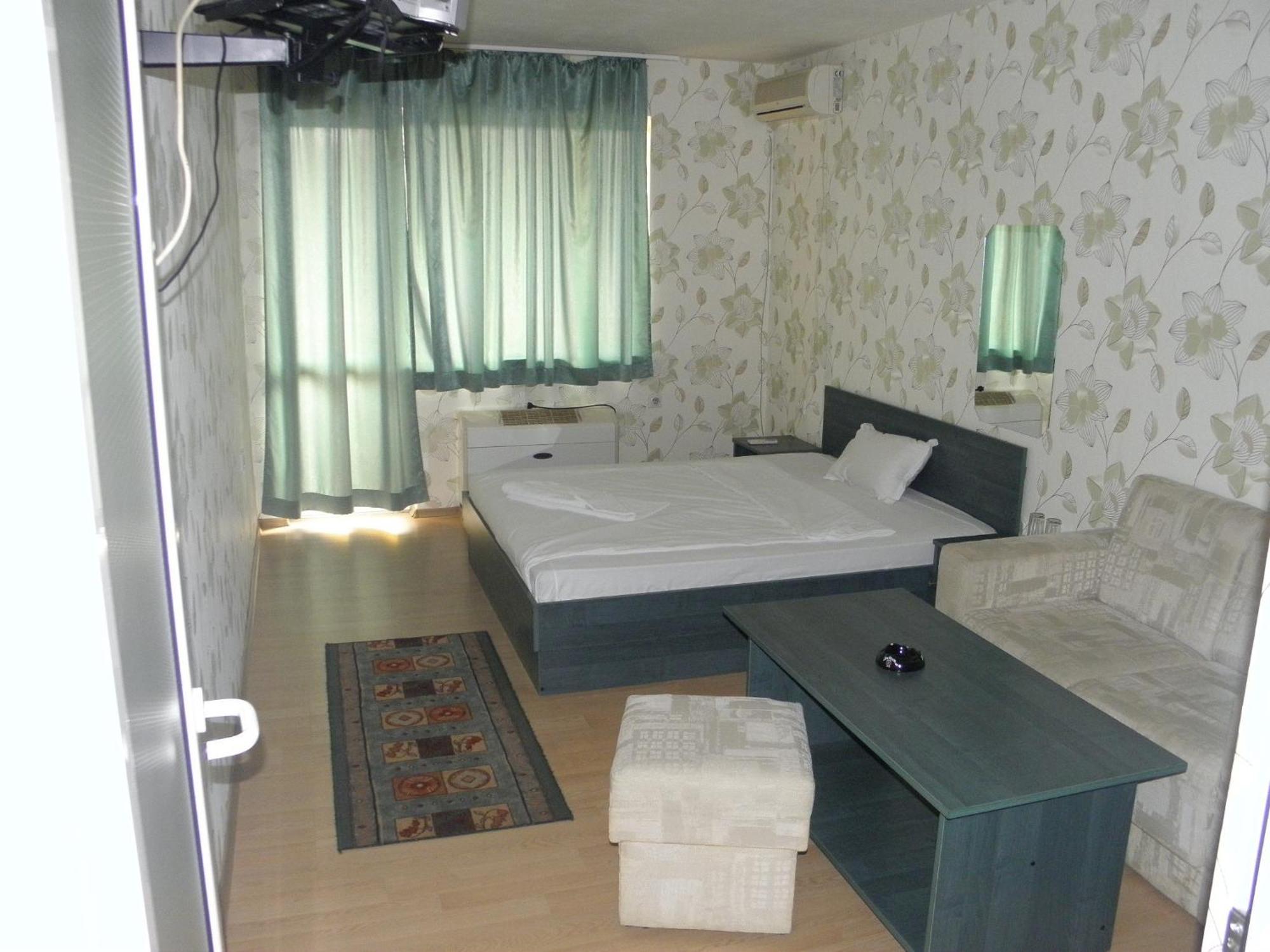 Hotel Pilevski Благоэвгард Экстерьер фото